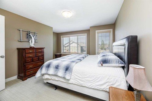 12 Edina Close, Lacombe, AB - Indoor Photo Showing Bedroom