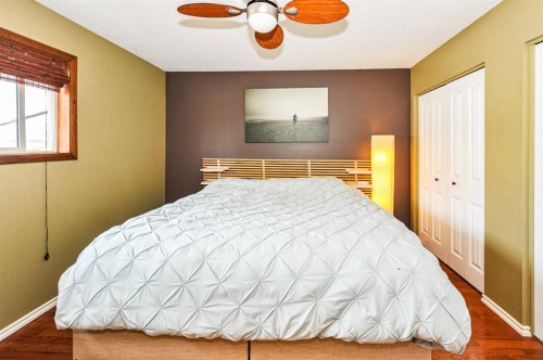68 Elliott Drive, Camrose, AB - Indoor Photo Showing Bedroom