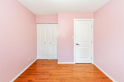 68 Elliott Drive, Camrose, AB - Indoor Photo Showing Other Room