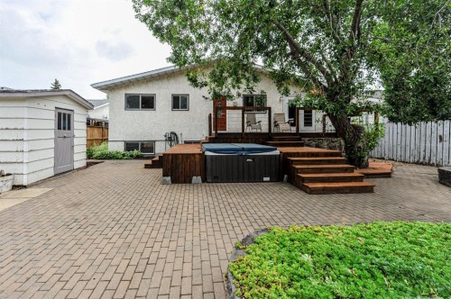 68 Elliott Drive, Camrose, AB - Outdoor