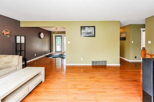 68 Elliott Drive, Camrose, AB - Indoor