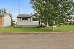 216 Sanden Street Bawlf, AB T0B 0J0