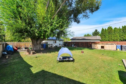 1 Forest Close, Red Deer, AB - Outdoor