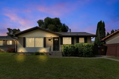 1 Forest Close, Red Deer, AB - Outdoor