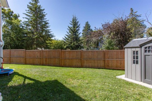 5324 44 Avenue, Red Deer, AB - Outdoor With Backyard