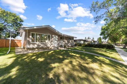 4604 61 Street  Camrose, AB T4V 2H7