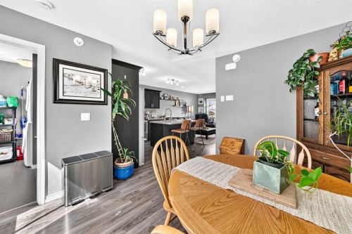 31 Crestview Boulevard, Sylvan Lake, AB - Indoor Photo Showing Dining Room