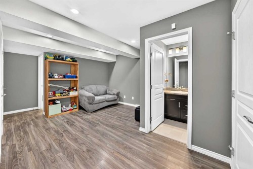 31 Crestview Boulevard, Sylvan Lake, AB - Indoor