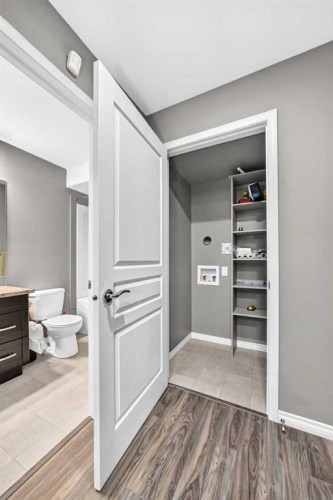 31 Crestview Boulevard, Sylvan Lake, AB - Indoor Photo Showing Other Room