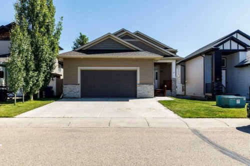 77 Alderwood Close, Blackfalds, AB - Outdoor With Facade