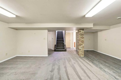 4216 37 Street, Red Deer, AB 