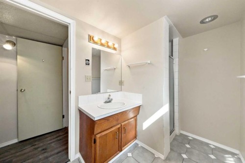 4216 37 Street, Red Deer, AB 