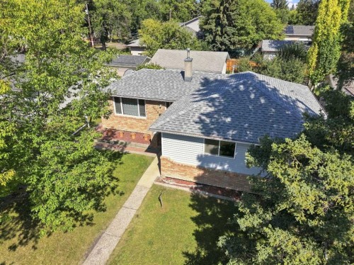 4216 37 Street, Red Deer, AB 