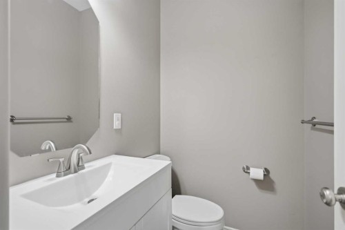 34 Kanten Close, Red Deer, AB - Indoor Photo Showing Bathroom
