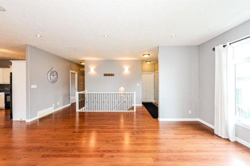5604 28A, Camrose, AB - Indoor Photo Showing Other Room