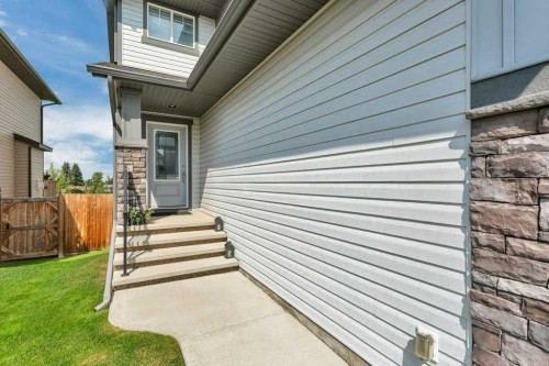 11 Bardwell Way, Sylvan Lake, AB 