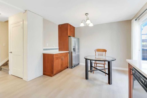 57 Newton Drive, Penhold, AB - Indoor Photo Showing Kitchen