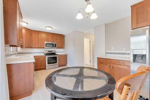 57 Newton Drive, Penhold, AB - Indoor