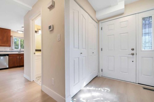 57 Newton Drive, Penhold, AB - Indoor