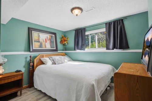 7 Halman Crescent, Red Deer, AB - Indoor Photo Showing Bedroom