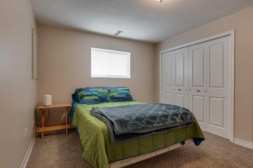 4 Ing Close, Red Deer, AB 