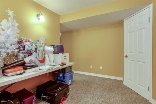 4 Ing Close, Red Deer, AB 