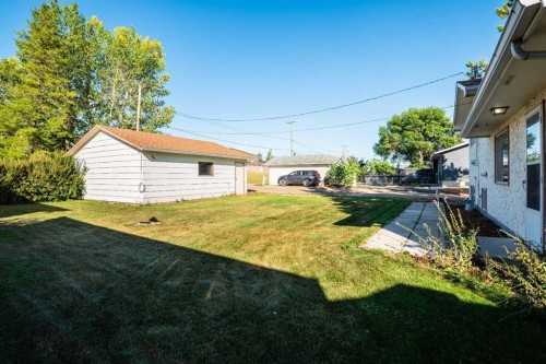 602 Royal Drive, Trochu, AB - Outdoor