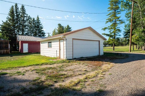 602 Royal Drive, Trochu, AB - Outdoor