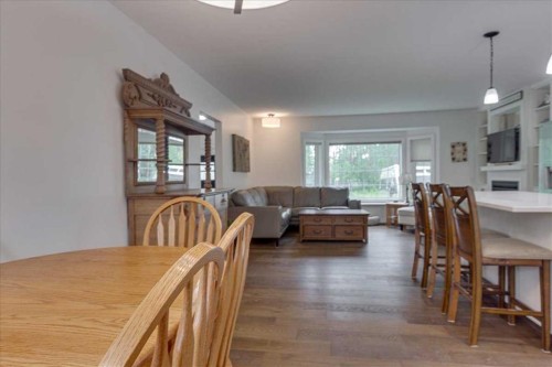109 Selkirk Boulevard, Red Deer, AB - Indoor Photo Showing Dining Room