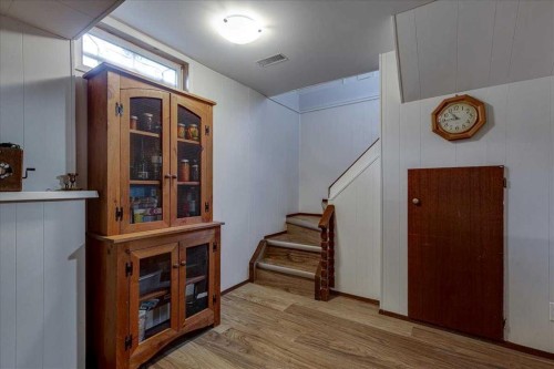 109 Selkirk Boulevard, Red Deer, AB - Indoor Photo Showing Other Room