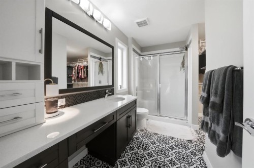 137 Hampton Crescent, Sylvan Lake, AB - Indoor Photo Showing Bathroom