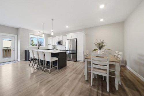 137 Hampton Crescent, Sylvan Lake, AB - Indoor Photo Showing Dining Room