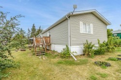 432 3 Avenue Elnora, AB T0M 0Y0