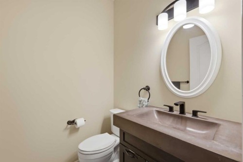 31 Kirton Close, Red Deer, AB - Indoor Photo Showing Bathroom
