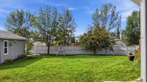 31 Kirton Close, Red Deer, AB - Outdoor With Backyard