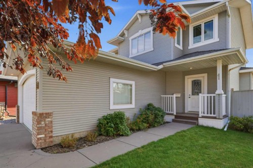 31 Kirton Close, Red Deer, AB - Outdoor