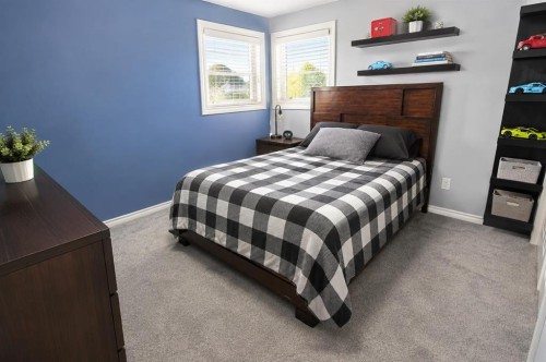 69 Vintage Close, Blackfalds, AB - Indoor Photo Showing Bedroom
