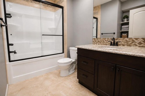 69 Vintage Close, Blackfalds, AB - Indoor Photo Showing Bathroom
