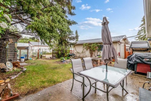 39 Ogden Ave. Avenue, Red Deer, AB - Outdoor With Deck Patio Veranda