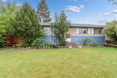 39 Ogden Ave. Avenue, Red Deer, AB - Outdoor