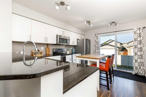 1006-30 Carleton Avenue, Red Deer, AB - Indoor Photo Showing Kitchen With Stainless Steel Kitchen With Upgraded Kitchen
