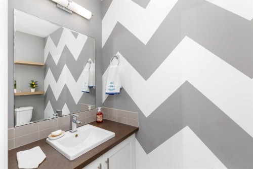 1006-30 Carleton Avenue, Red Deer, AB - Indoor Photo Showing Bathroom