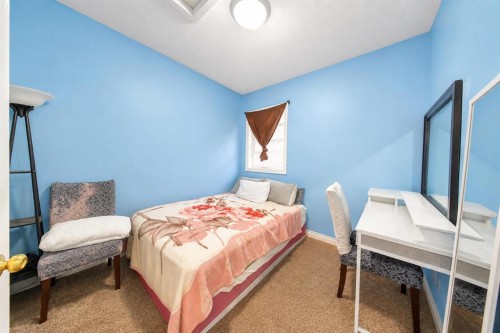 36 Tanner Street, Red Deer, AB - Indoor Photo Showing Bedroom