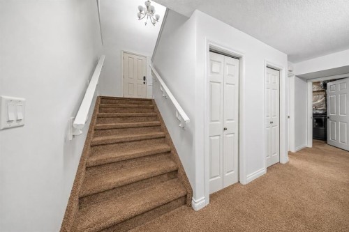 36 Tanner Street, Red Deer, AB - Indoor Photo Showing Other Room