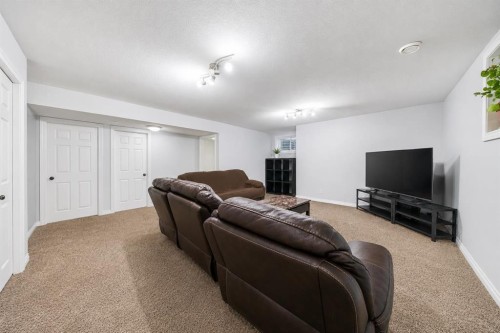 36 Tanner Street, Red Deer, AB - Indoor