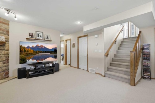 16 Filbert Close, Sylvan Lake, AB - Indoor Photo Showing Other Room