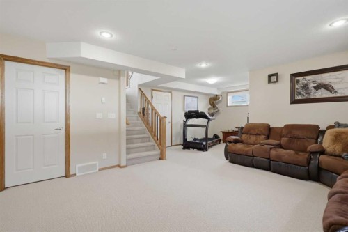 16 Filbert Close, Sylvan Lake, AB - Indoor