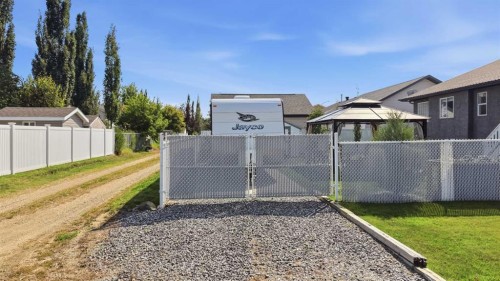 16 Filbert Close, Sylvan Lake, AB - Outdoor