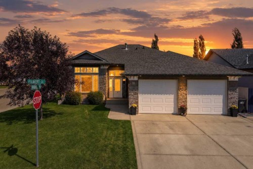 16 Filbert Close, Sylvan Lake, AB - Outdoor