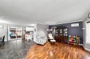 62 Rupert Crescent, Red Deer, AB  - Indoor Photo Showing Living Room 